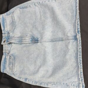 H&M stonewash jean skirt 5 pocket mid length size 4